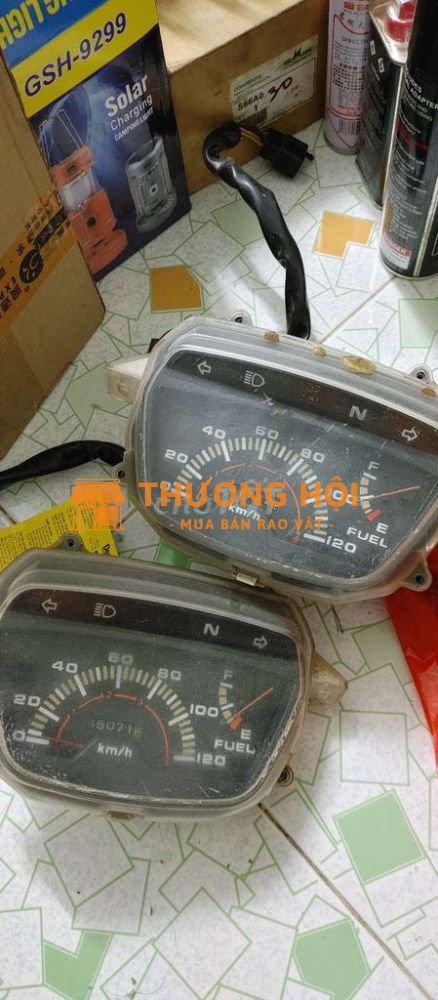Thanh lý 2 đồng hồ dream lun 1995 zin theo xe