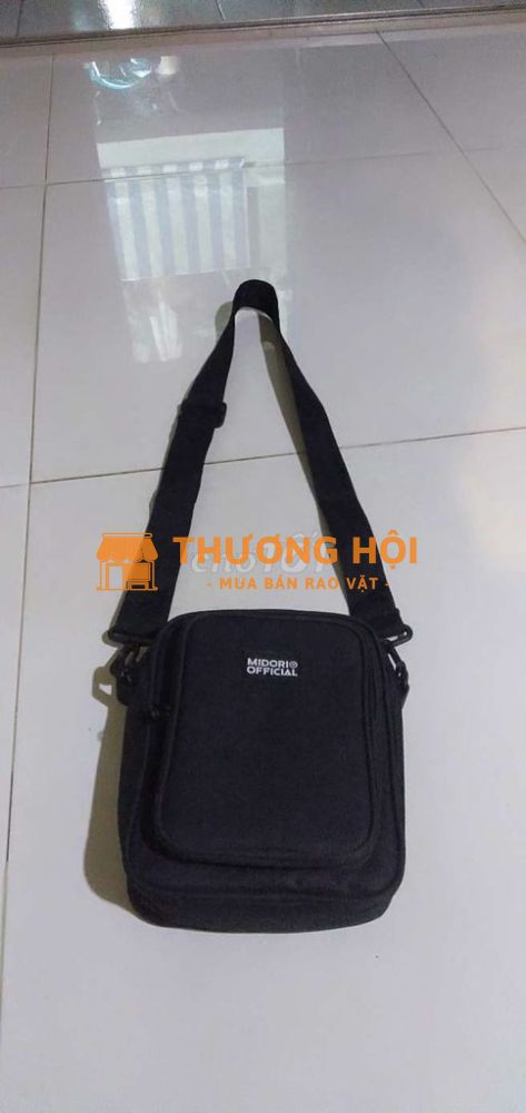 thanh lý mới 100% túi đeo chéo