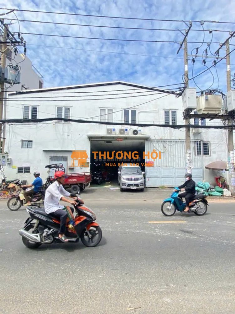 Nhà xưởng ngang 18m 760m2 Bình Trị Đông, Bình Tân chỉ 90tr/m2