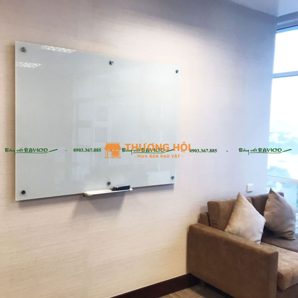 BẢNG KÍNH VĂN PHÒNG CƯỜNG LỰC 8 LY ÉP PP TRẮNG SỮA 100X60 CM
