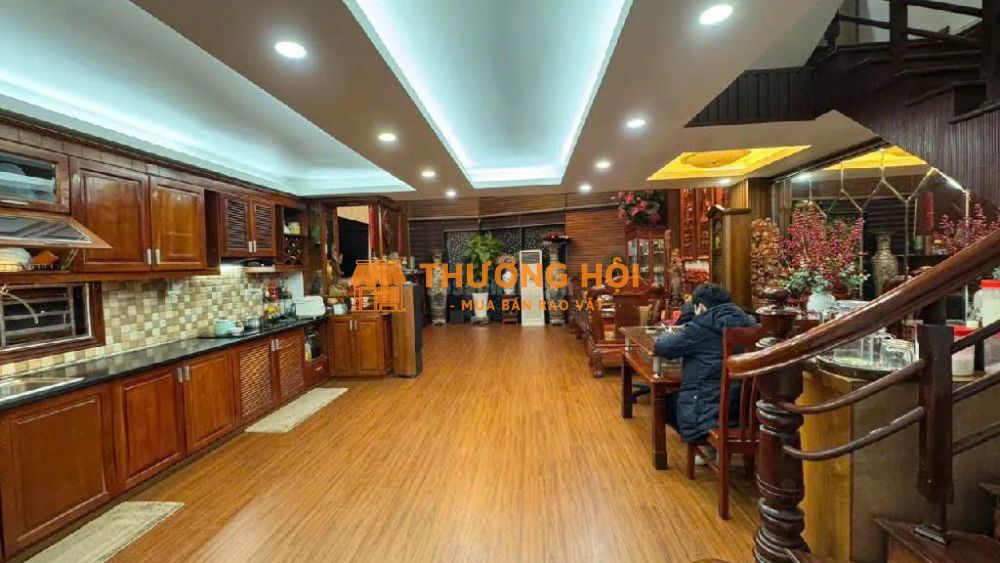 NHÀ HOÀNG QUỐC VIỆT, CẦU GIẤY, KINH DOANH, Ô TÔ TRÁNH, VỈA HÈ, CHỈ 28.8 TỶ