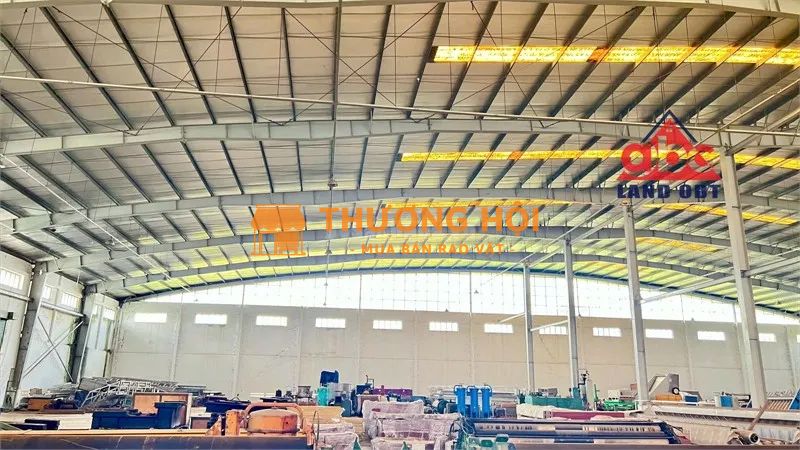 XT256 Sẵn Kho, Xưởng SX nhẹ, ngoài khu vực dân cư, có sẵn khu vực dock. thuận lợi xuất hàng