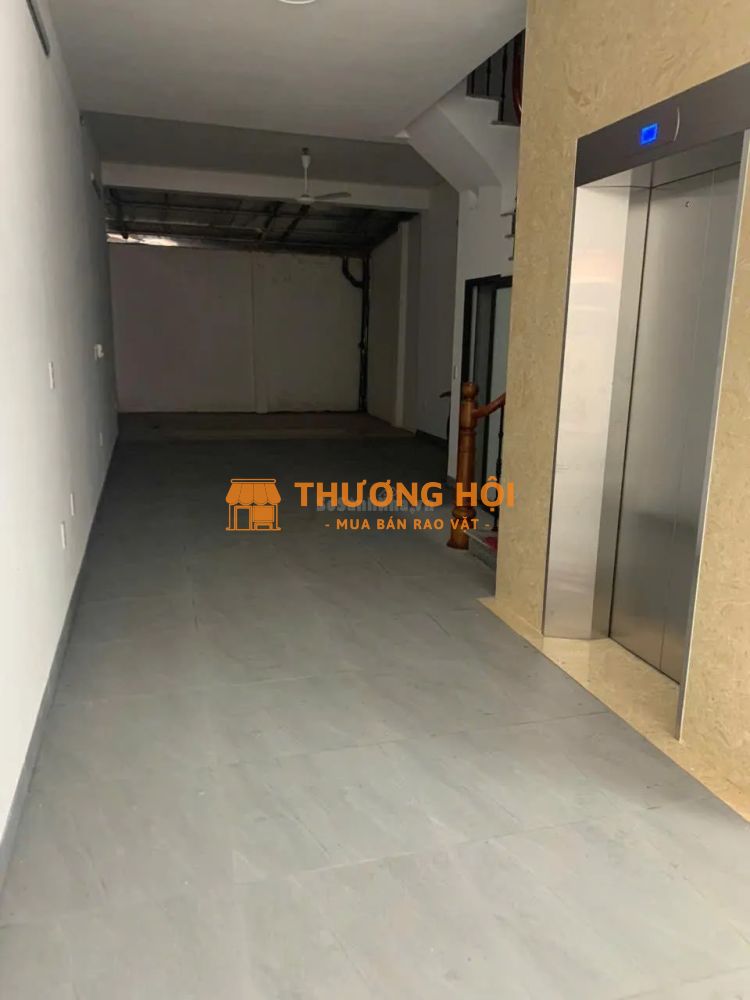 Cho thuê văn phòng, nhà kho ở Nguyễn Đức Cảnh ngõ oto tránh, oto vào nhà giá thuê chỉ có 25tr