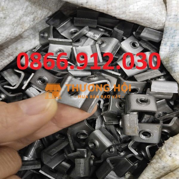 Pát sắt chữ U, Uren vuông 25mm và uren vuông 20mm