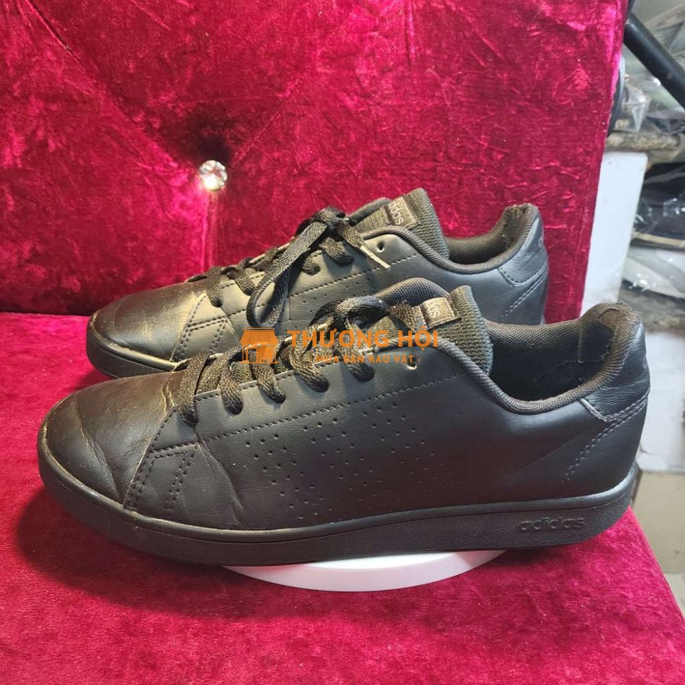 Adi full đen size 40