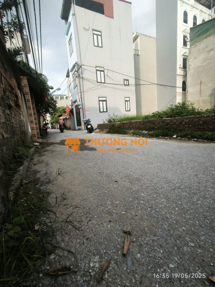 Siêu Phẩm Phúc Lợi Long Biên 61M2 Lô Góc Ô Tô Tránh Ô Tô Vào Đất Cạnh Vinhomes Riverside