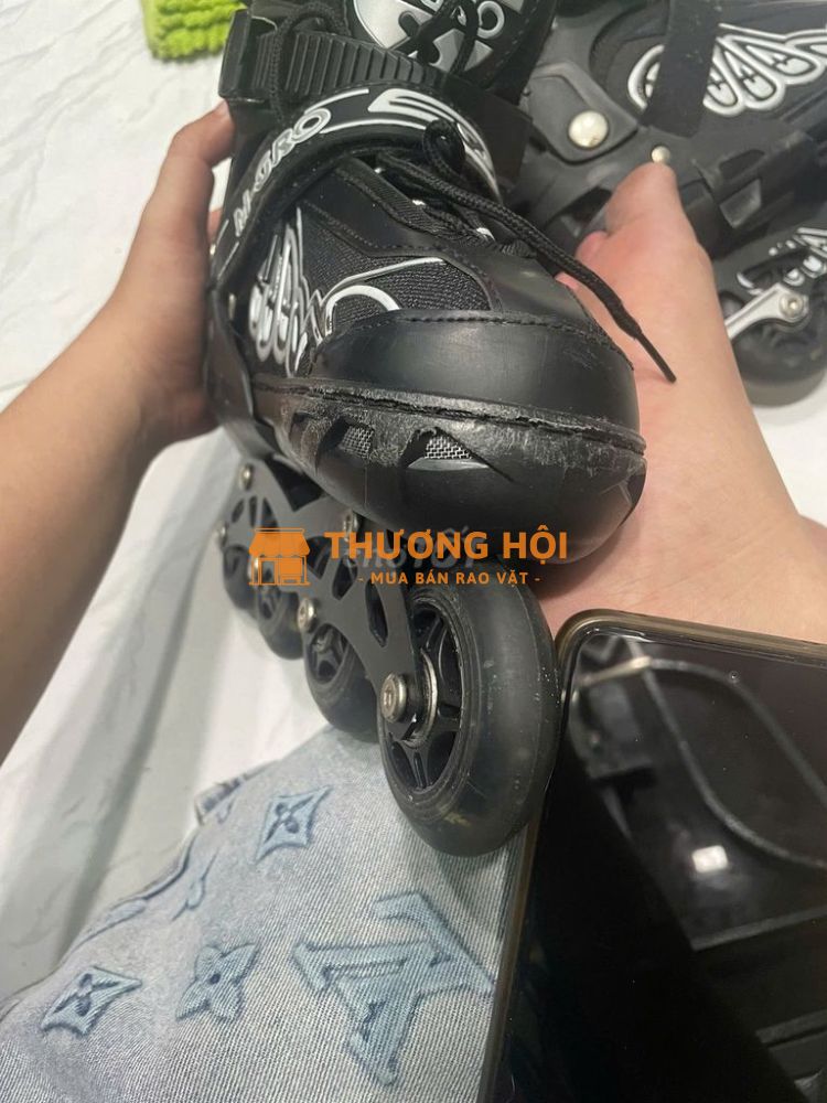 Giày Patin size 33 => 38 trẻ em bánh cao su có đèn