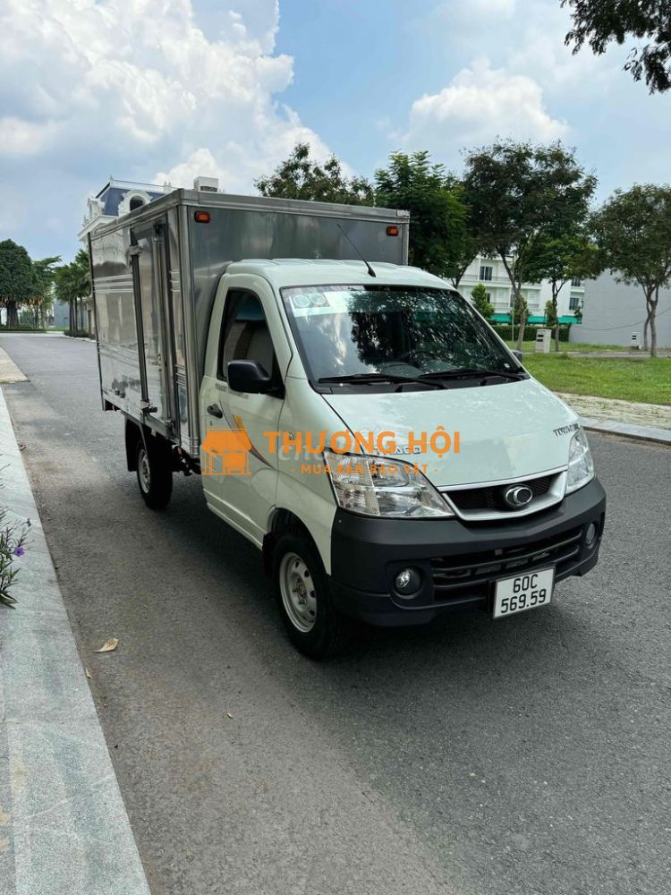 xe thaco towner tải 990kg thùng inox kín đời 2020