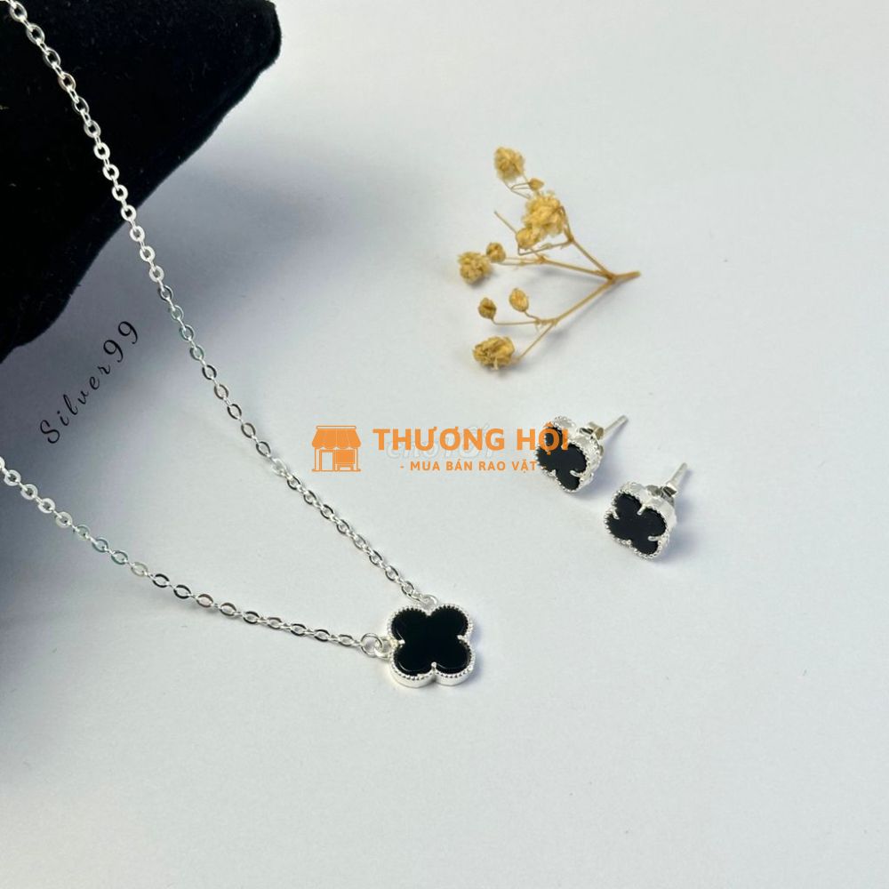 Dây chuyền bạc Ý 925 Cỏ bốn lá đá đen