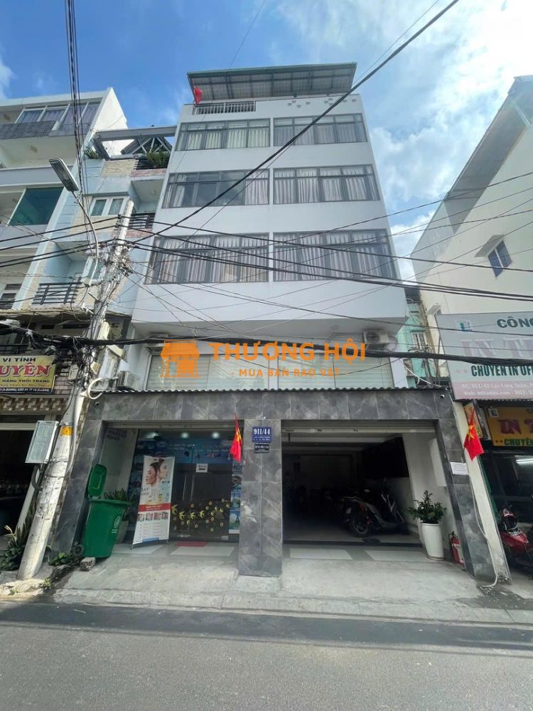 Chính Chủ Cho Thuê Văn Phòng Mới -Diện Tích25M2 , Giá Siêu Rẻ, Bàn Giao Phòng Trống Đễ Setup. Lh Ngay