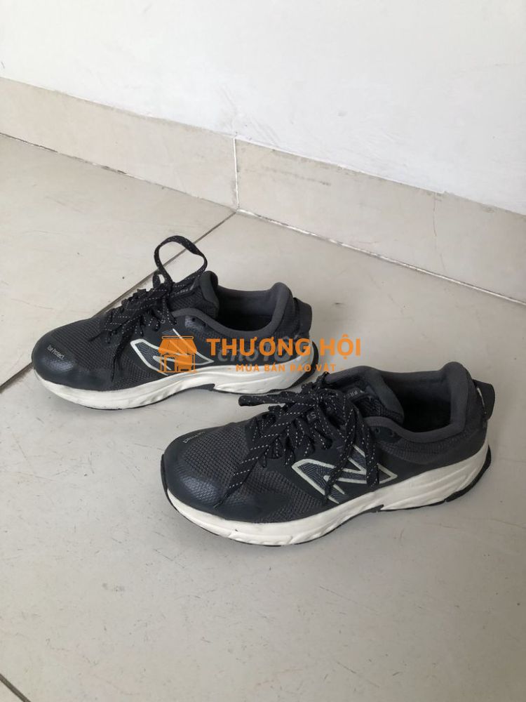 Đôi New Balance chính hãng size 39 từ Indo về
