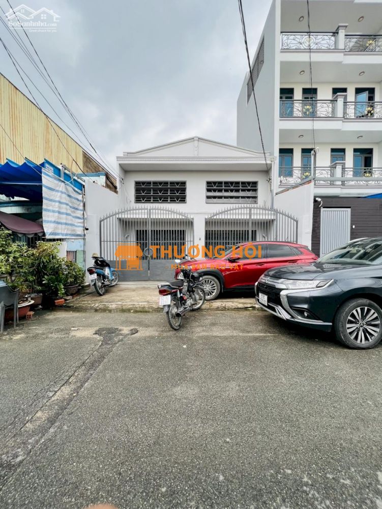 Bán Đất Tặng Nhà Kho 2 Tầng Hương Lộ 2 Đường 20m 2 Sổ Riêng 8x20m Giá Tốt 10 Tỷ SHR