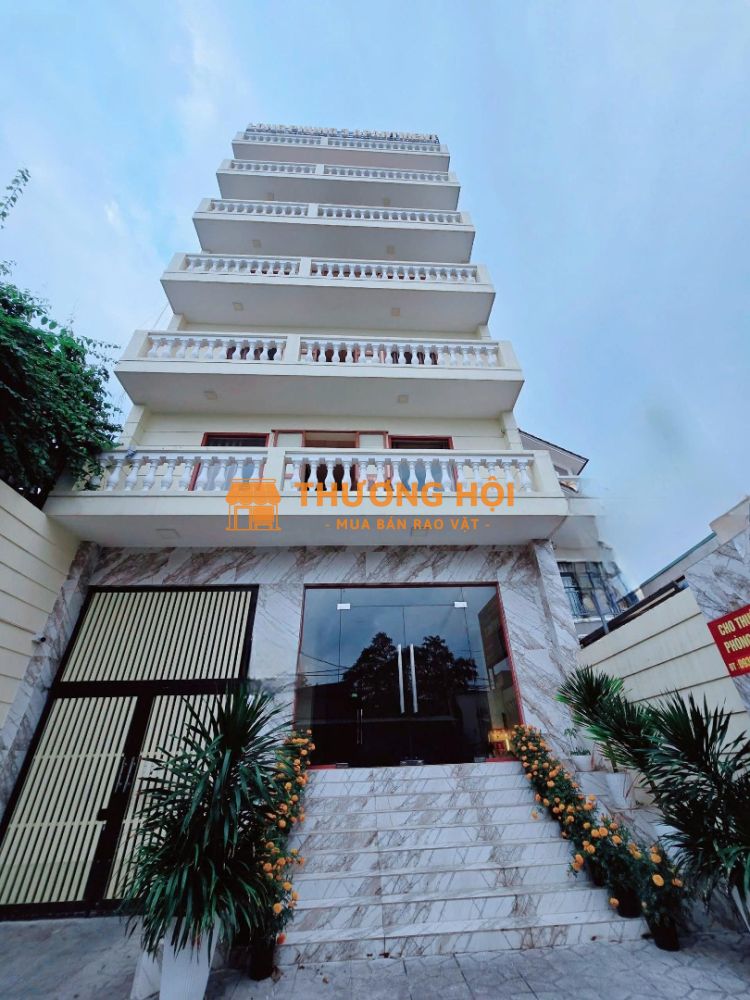 Mặt Bằng Kinh Doanh Rộng Đẹp Ngay Ngã 4 Thủ Đức - Gần Khu Cnc - Vị Trí Thuận Tiện