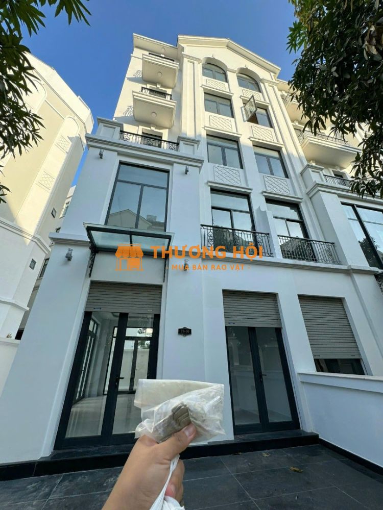 Cho Thuê Shophouse Giá Cực Rẻ 250M2, 40 Triệu Vnd, 5 Phòng Ngủ Nguyễn Xiển, Long Bình, Q9, Hcm