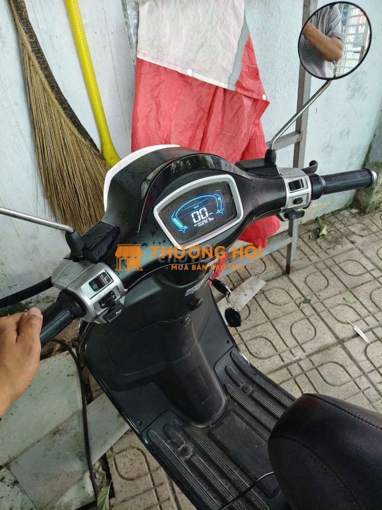 Nhà dư xe máy điện