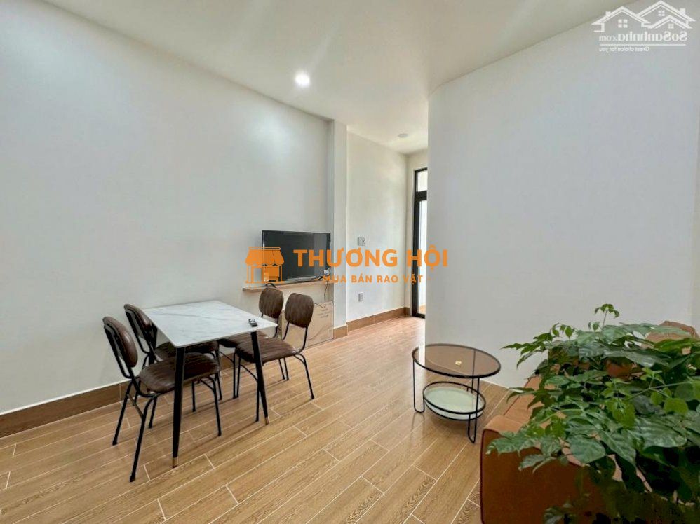 Căn Hộ Ban Công 40m2 Quận 10 đường Hồ Bá Kiện Gần Công Viên Lê Thị Riênh