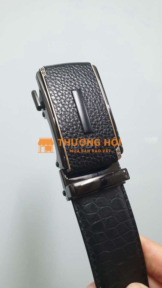 Dây lưng da mới đẹp, màu đen đeo lên rất sang
