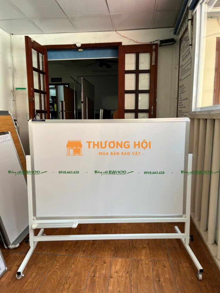 BẢNG VIẾT BÚT LÔNG POLY TAIWAN CÓ CHÂN DI ĐỘNG BAVICO