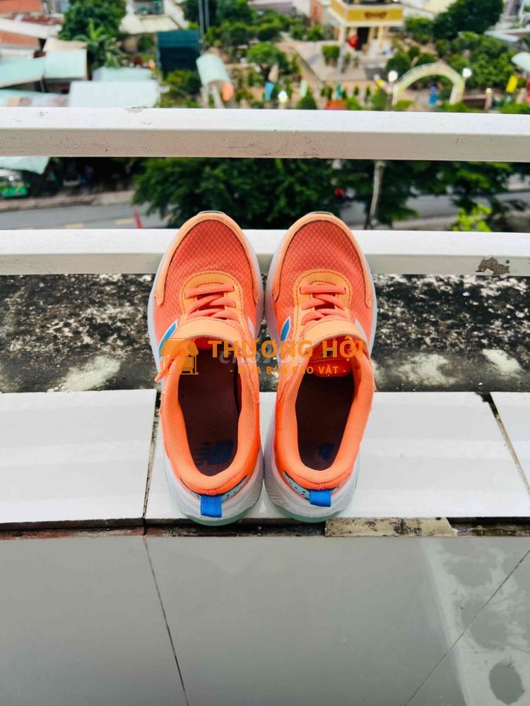 Giày nữ chính hãng New Blance, size 33