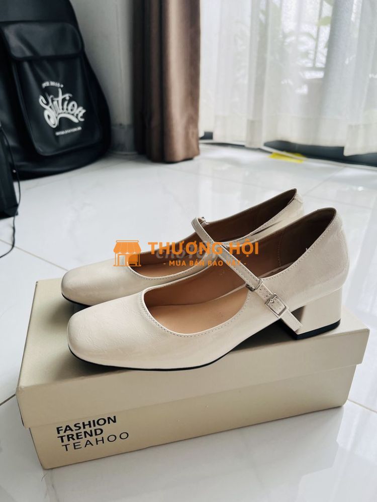 Giày Mary Janes size 37 mới 90%