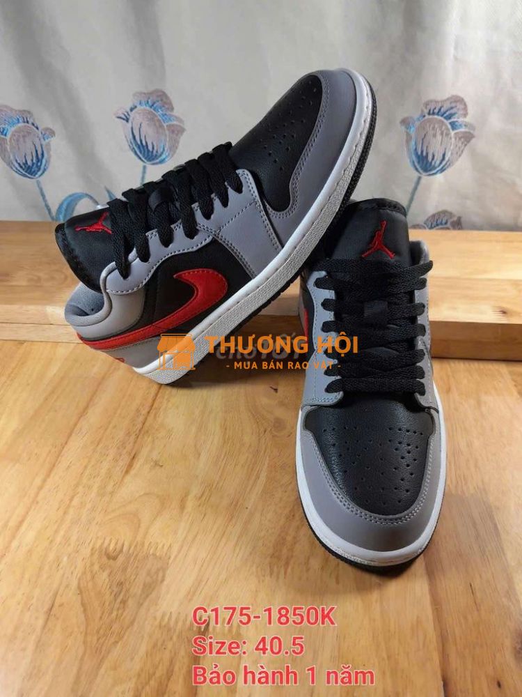 Giày Nike JD luxury authentic 2hand độ mới cao 98%