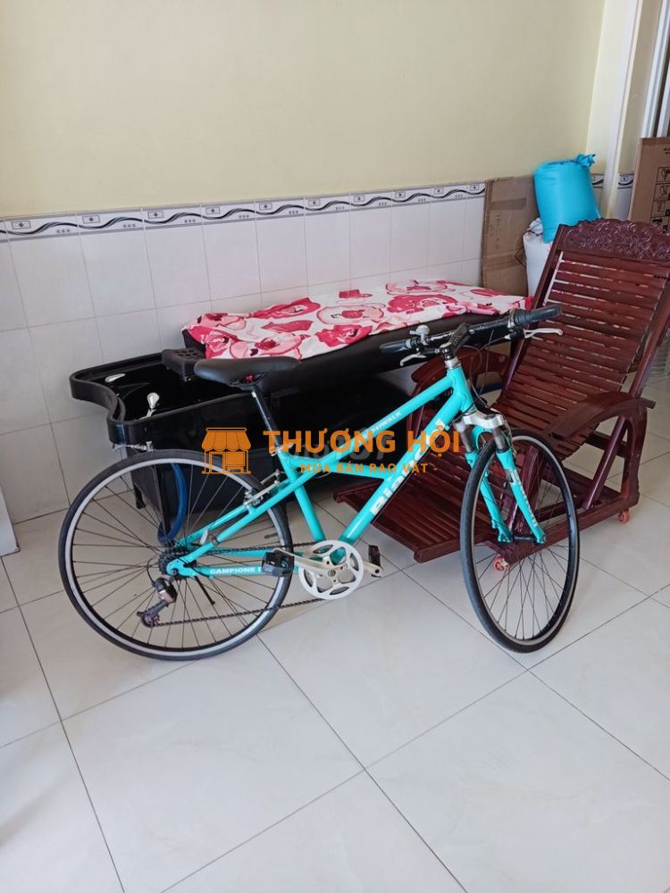 Xe đạp thể thao hiệu Bianchi.