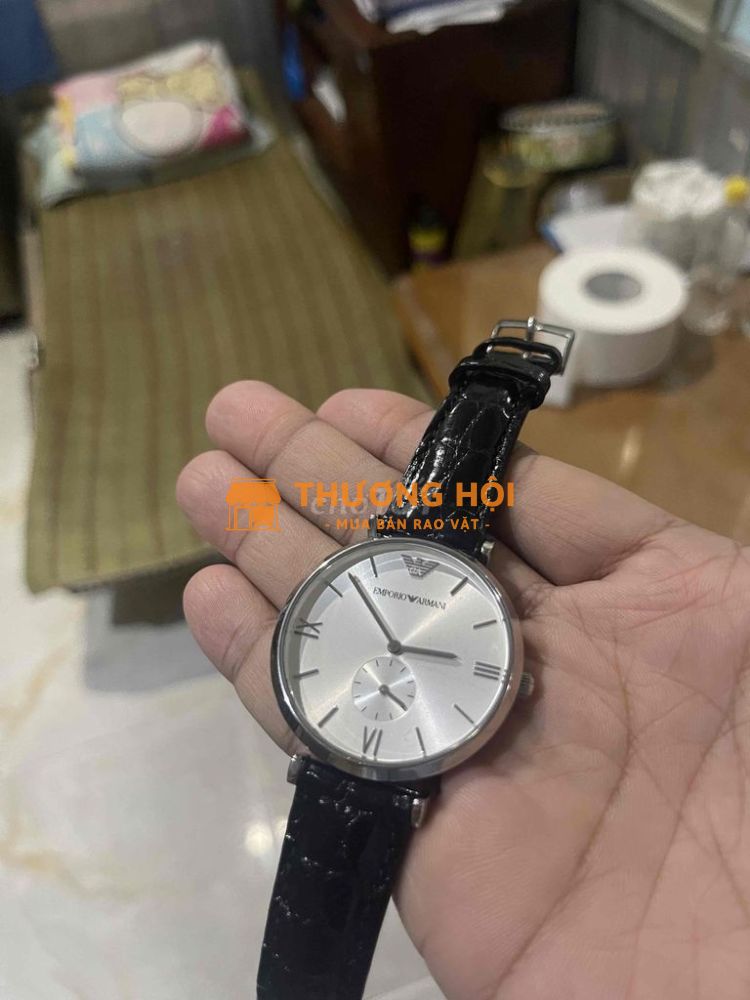 Cần bán 2 đồng hồ chính hãng giá tốt