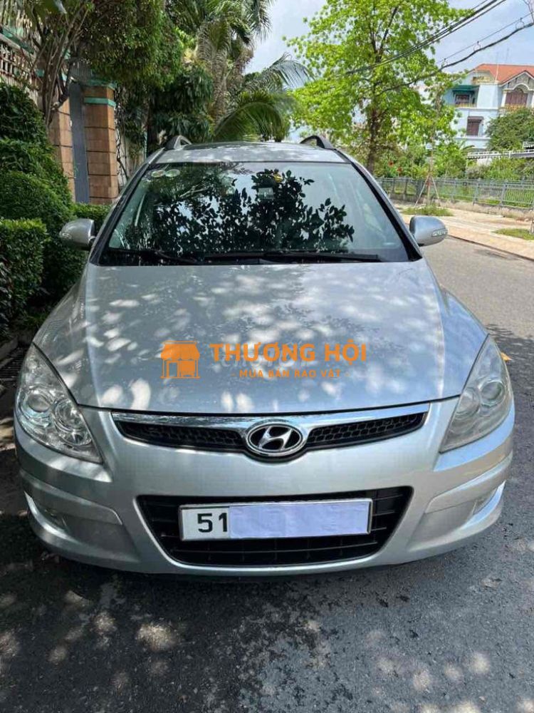 GD cần bán Hyundai i30 CW 2009 1.6 AT nhập Hàn