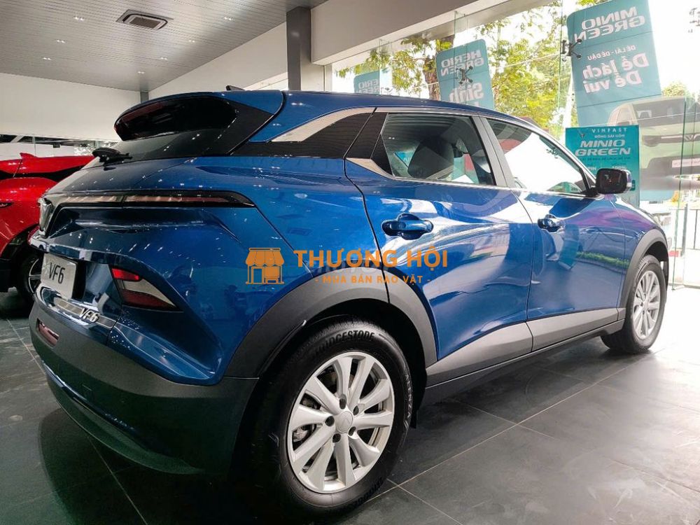 VinFast VF6 2025 Plus khuyến mãi thêm 4%