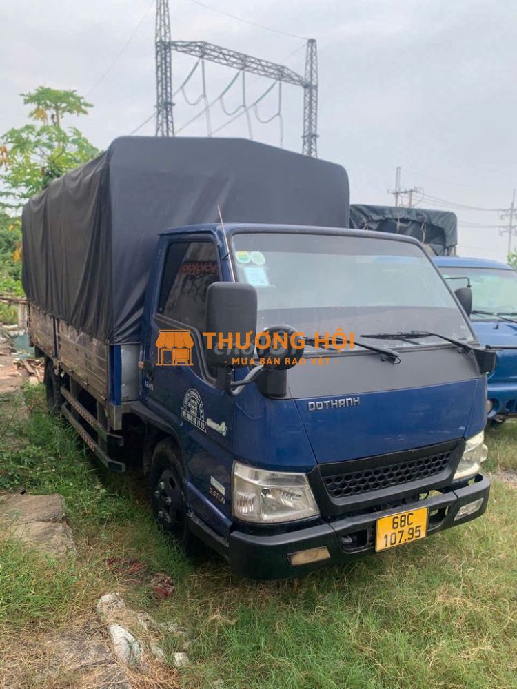 xe thùng bạc iz 49 2018 máy móc còn zin