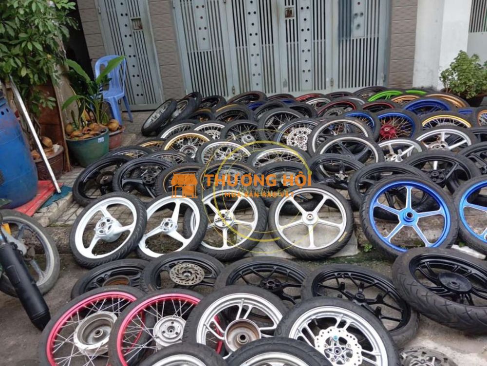 Mâm lốp zin, kiểng có đủ