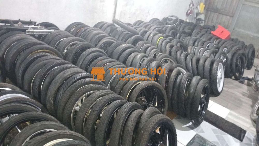 Mâm lốp pô