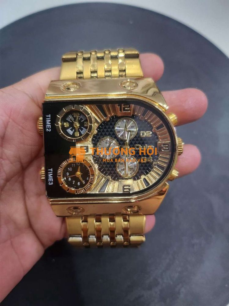 Thanh lý đồng Hồ Oulm 3 mặt đồng hồ