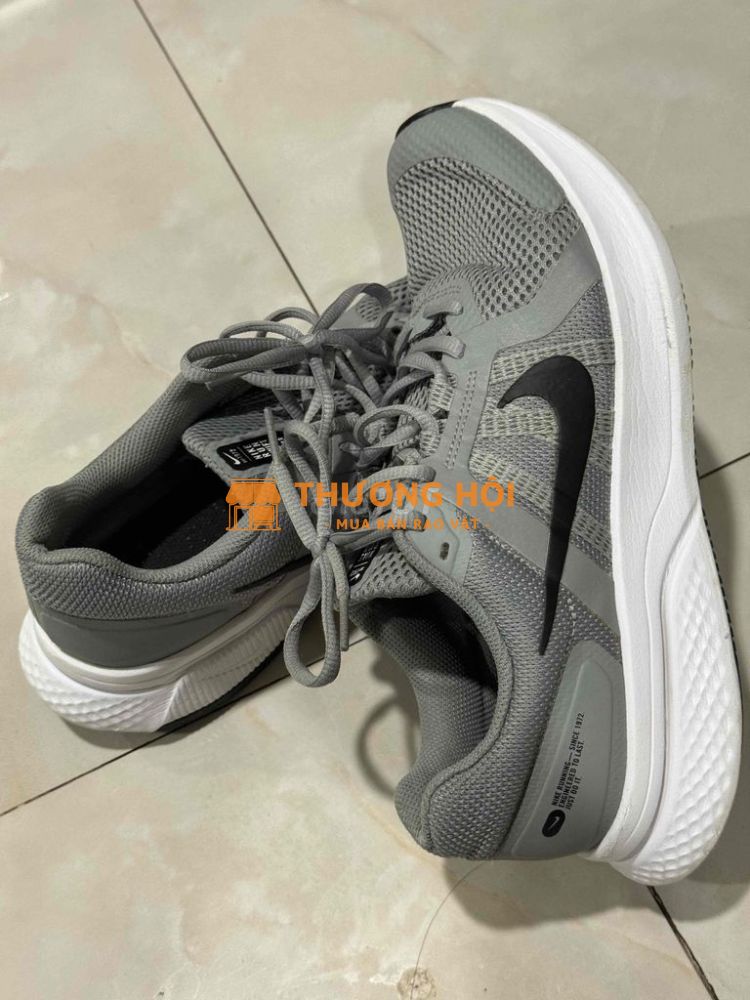 Giày Nike chính hãng mới cao size 42 27cm chuẩn si