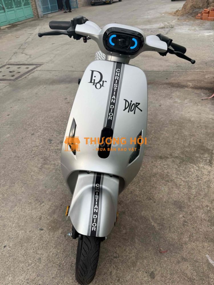 Dư chạy cần bán gấp xe điện V1 Plus