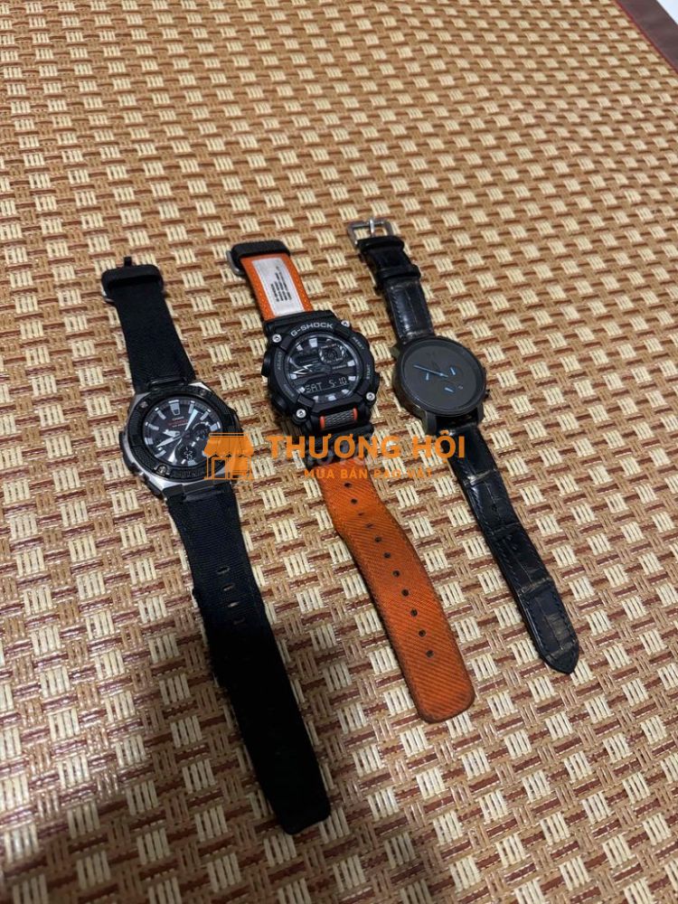 Bán 2 đồng hồ Casio + 1 đồng hồ MVMT