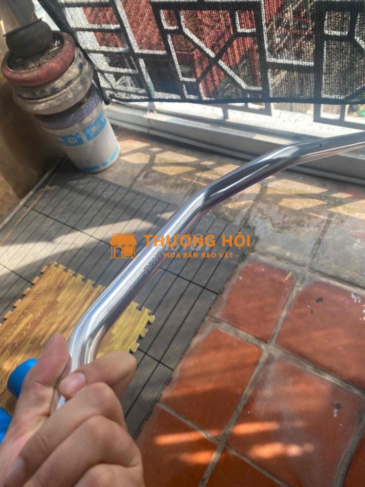 Ghi đông renthal 745