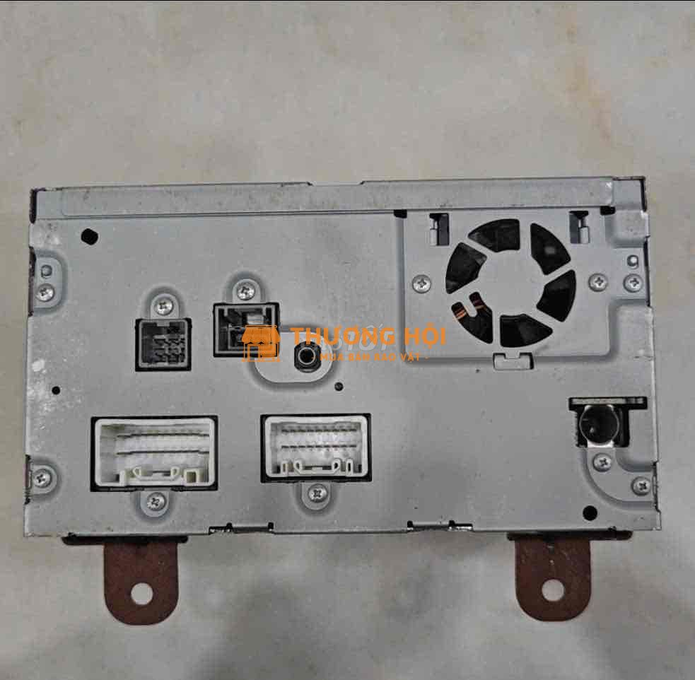 Bán đầu dvd zin theo xe Pajero gls 2015