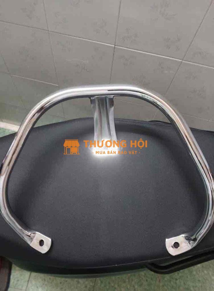 càng sau zin xe evo200