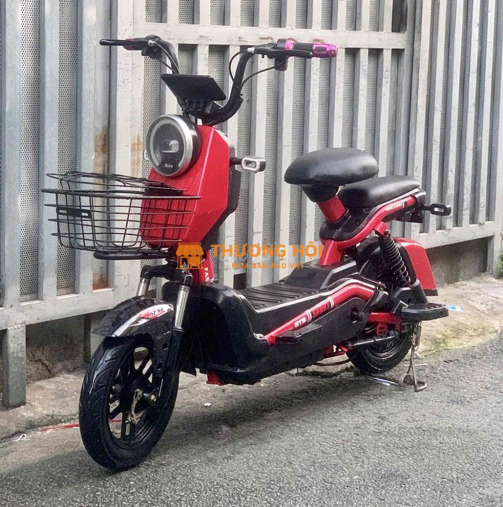 Cần bán xe điện cũ .Giá:3tr900..xe đẹp,bình ắcquy