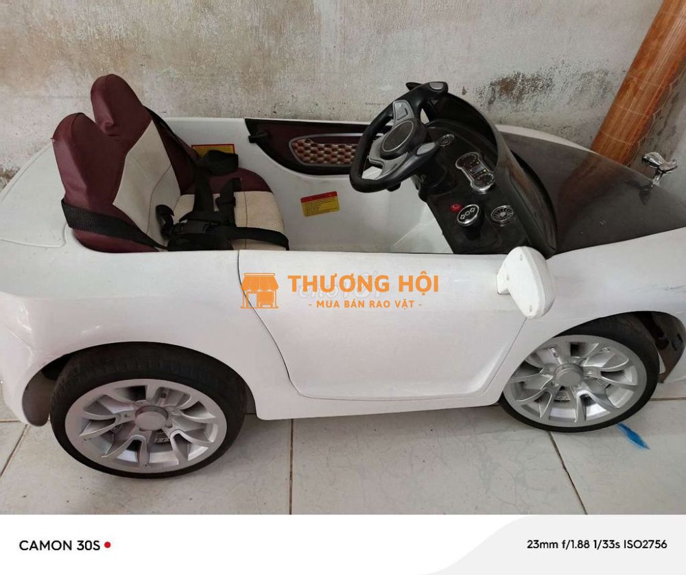 mình cần bán e Rolls Royce..