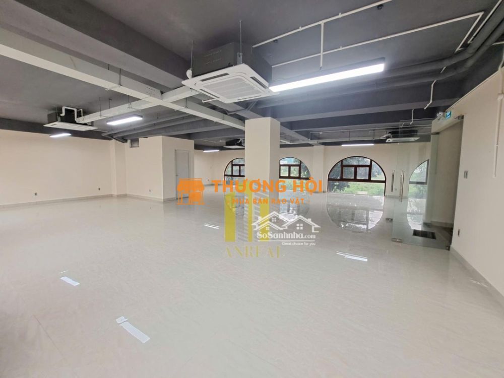 Toà Văn Phòng 1500m2 Khu Hành Chính Quận 2 - đủ Tiêu Chuẩn Văn Phòng Hiện đại Giá 299 Triệu