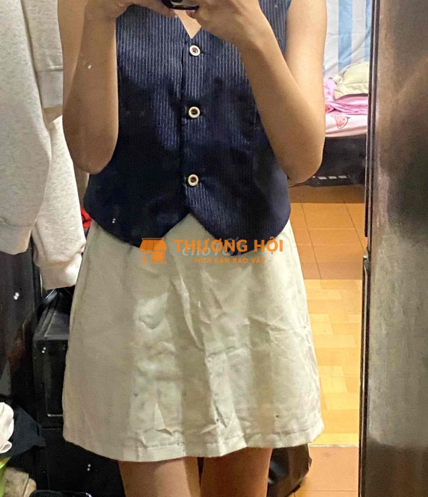 Váy kaki màu be - Size S