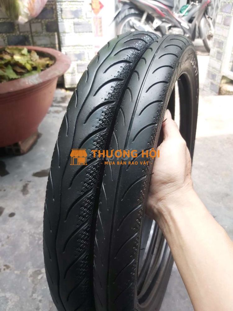 Cặp Vỏ Maxxis 225-250/17 Còn rất mới