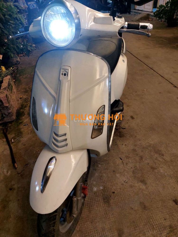 Vespa đẹp , không bệnh tật ,bình mạnh ,máy mạnh
