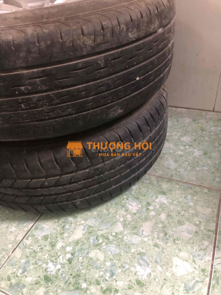 phụ tùng xe