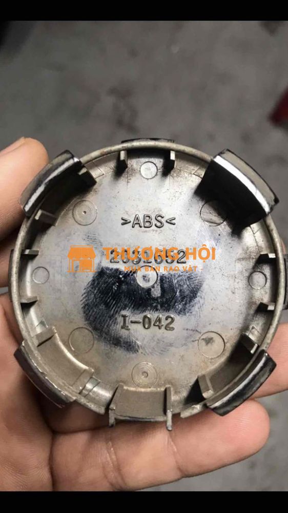 chụp mâm hàng zin thao xe Camry 2003