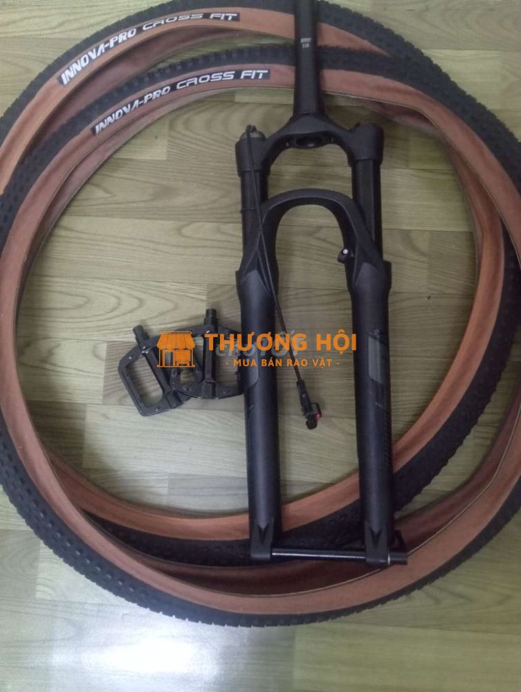 Phụ kiện tháo từ xe Satako Akira 2025 (độ mới 98%)