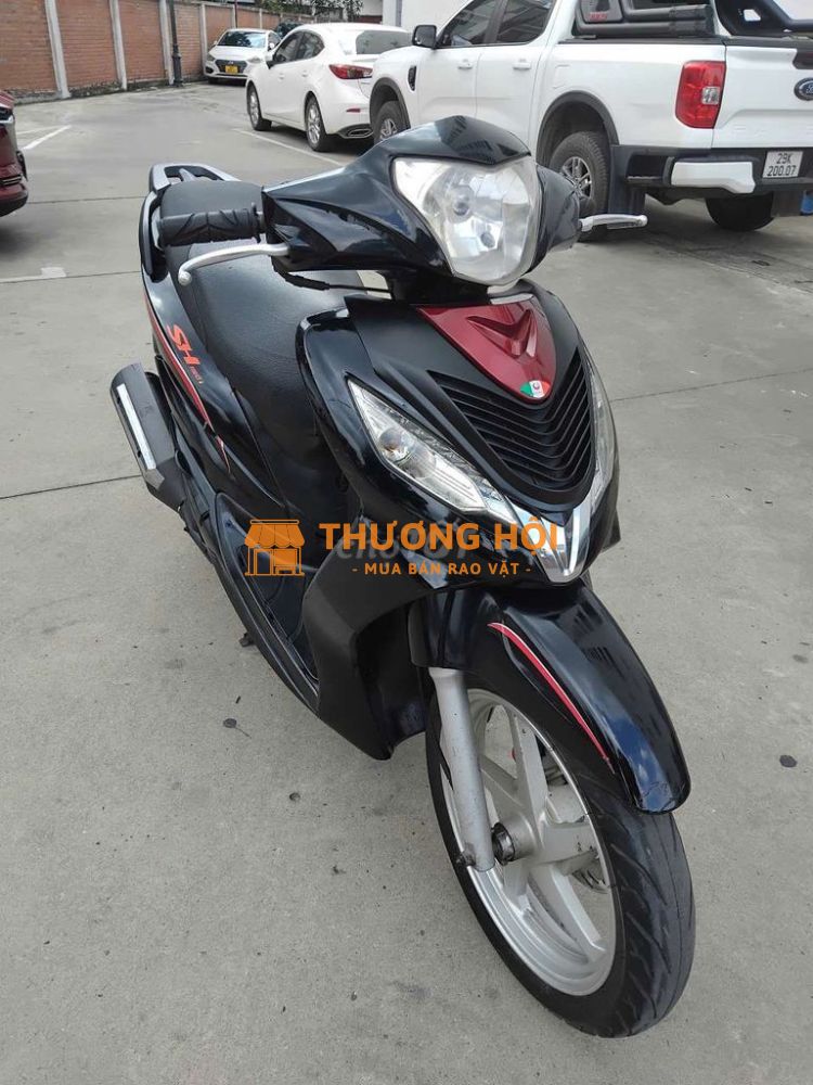 bán xe giống xe Sh.mua mới 45triệu.còn mới