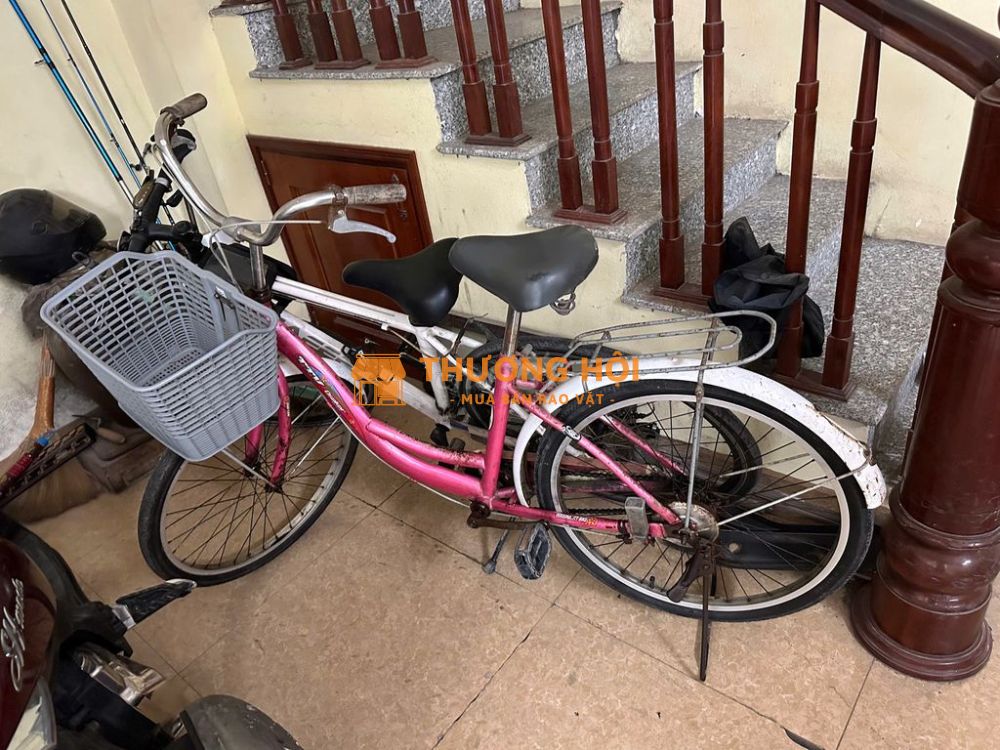 Cần bán xe đạp nữ màu hồng